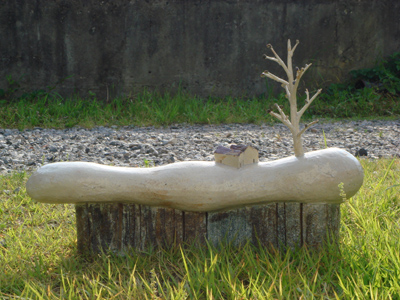 長い雨が降る